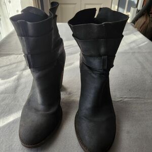 Steven size 9 Womens, Black, heeled, boots.